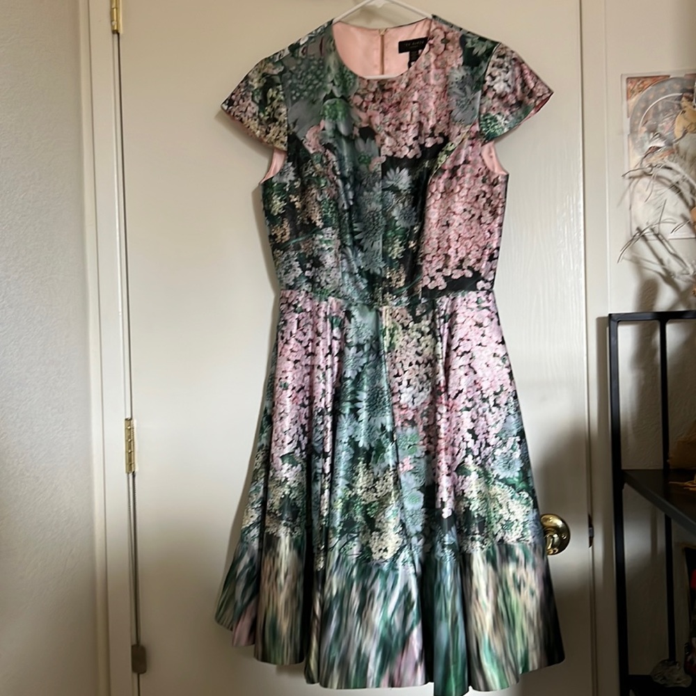 Ted Baker London Pink & Green Floral Fit-and-Flare Midi Dress with Cap Sleeves
